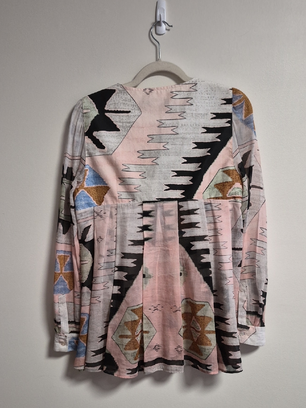 Weekend MaxMara  blouse - Picture 3 of 6